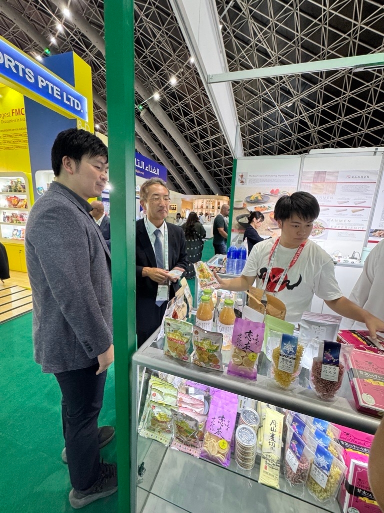 CG Yamamoto at the JETRO booth 1